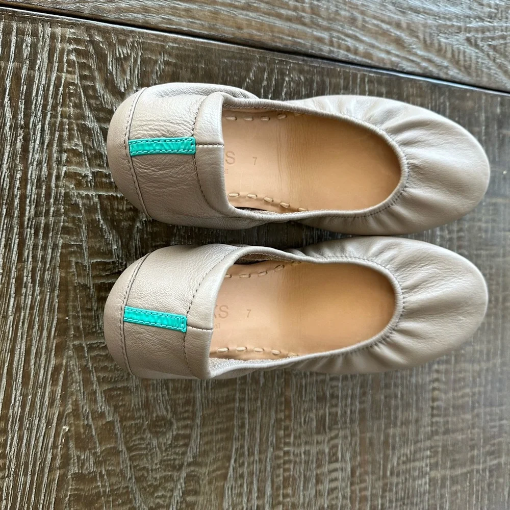 New Tieks Taupe Ballet Flats - Picture 2 of 5